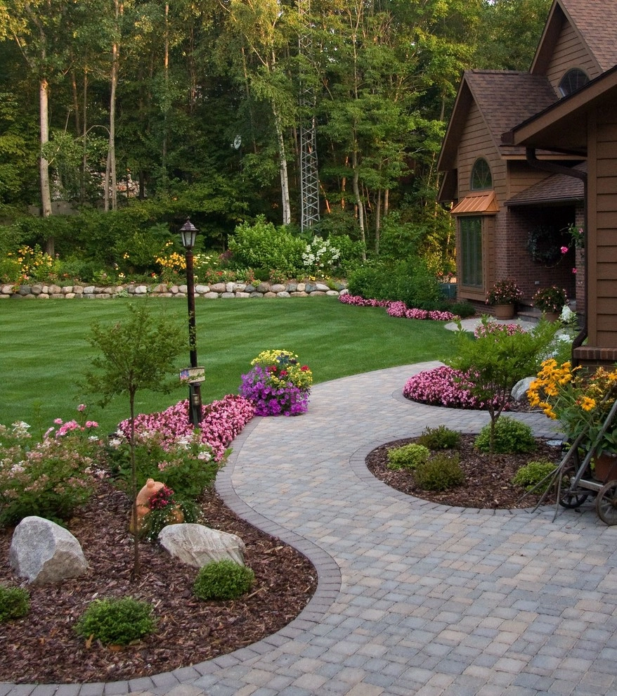Front entries, sidewalks, paths and steps by Landsburg Landscape Nursery - Photo 53