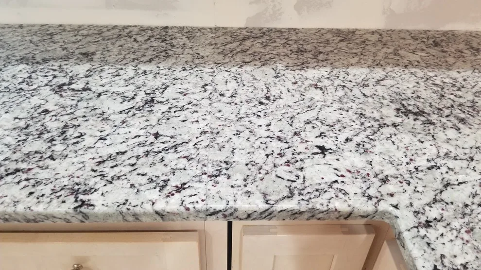 Tops Solid Surface - Photo 2