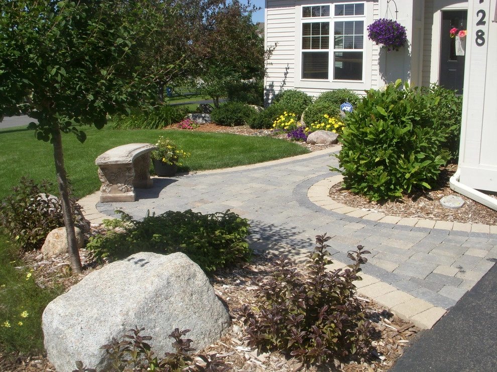 Front entries, sidewalks, paths and steps by Landsburg Landscape Nursery - Photo 54