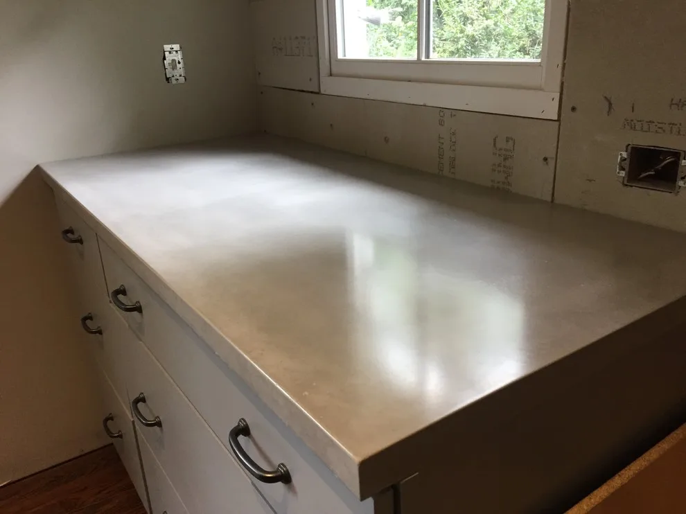 Williamsburg Circle Transitional Cooking Space by Birmingham Concrete Design, Inc - Photo 10