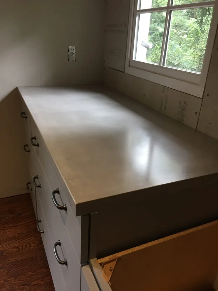 Williamsburg Circle Transitional Cooking Space by Birmingham Concrete Design, Inc - Photo 5