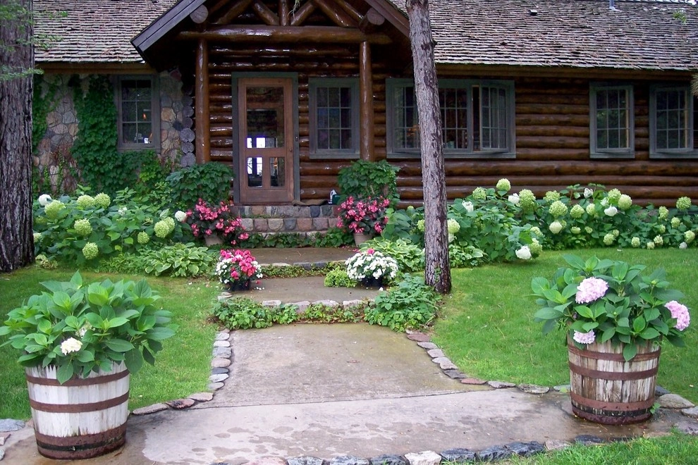 Front entries, sidewalks, paths and steps by Landsburg Landscape Nursery - Photo 18