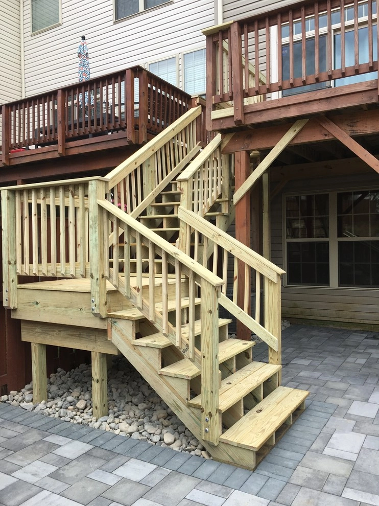 Custom Decks by Landscape Artistry, LLC - Photo 5