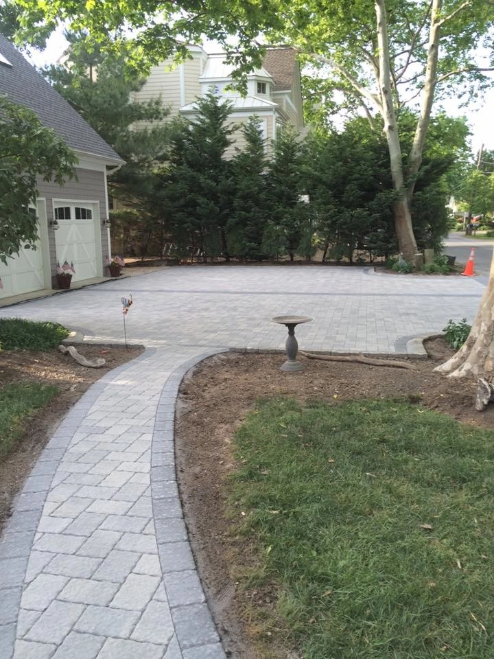 Pavers & Driveways by Landscape Artistry, LLC - Photo 9