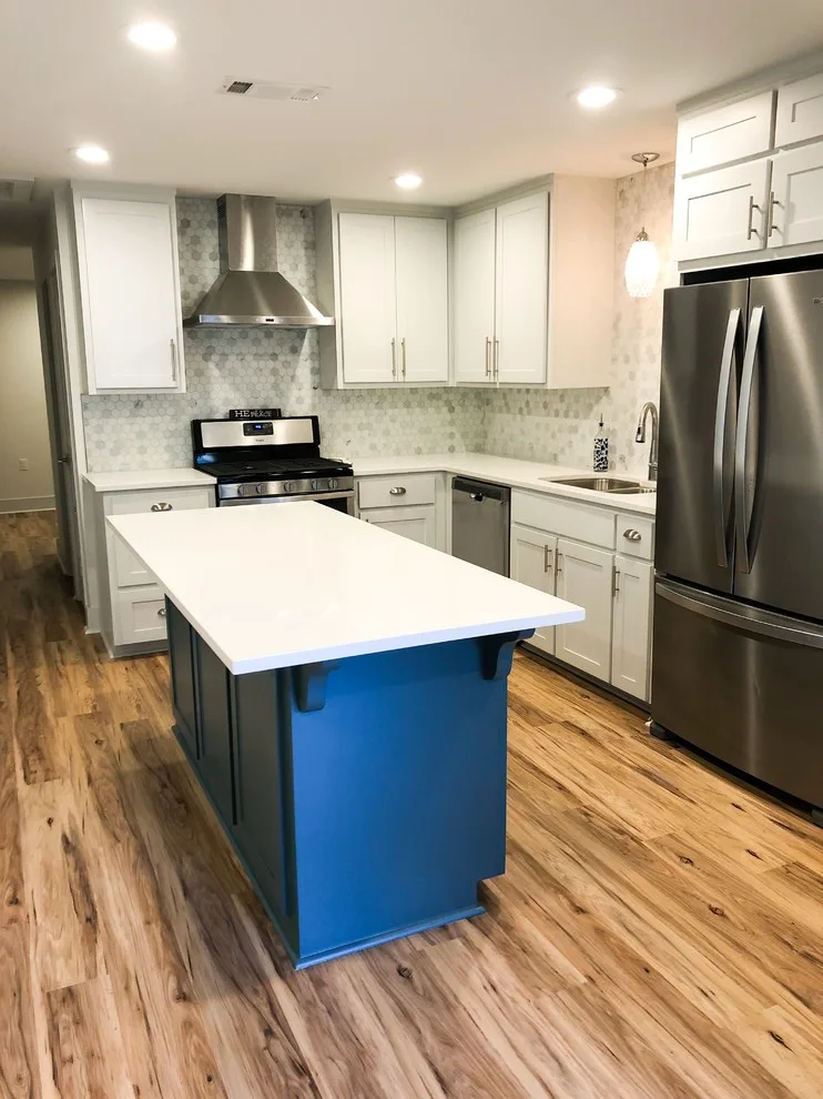 Castlewood Home by Metro Floors & More Llc - Photo 9