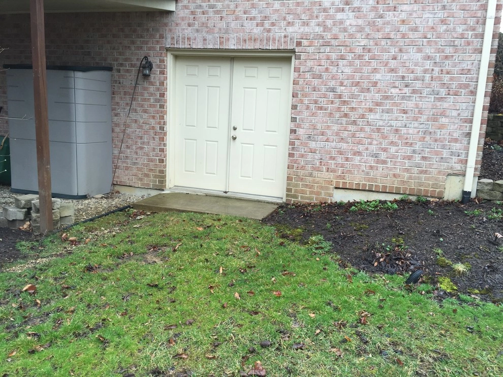 Bellbrook Landscaping Design by Buckeye Lawn & Landscaping | Oheil Irrigation Co. - Photo 8