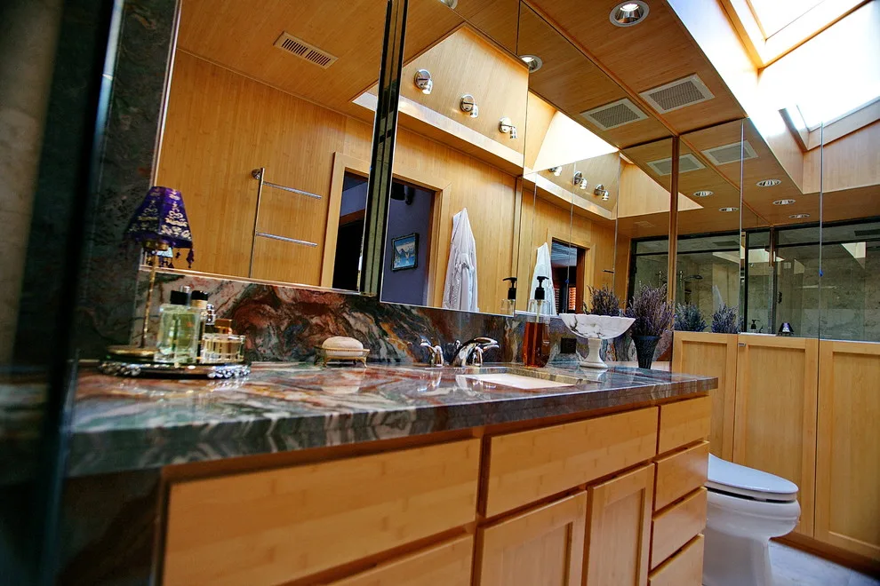 Centralia Restroom by Washington Marble Works - Photo 4