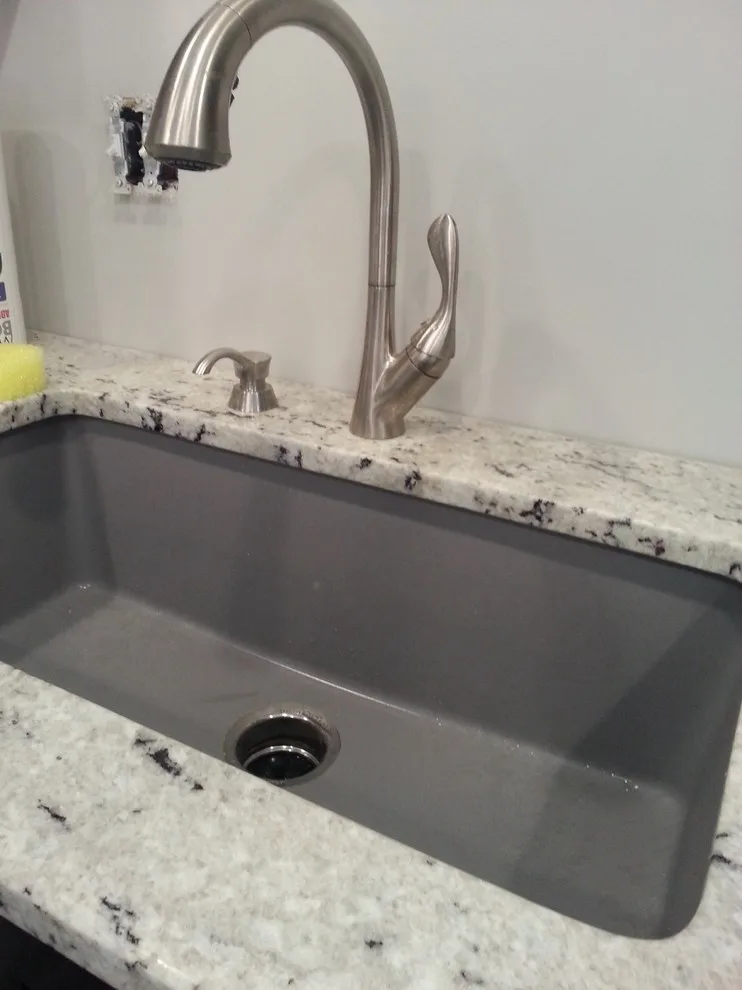 Colonial Ivory Granite by Granite 4 Less - Photo 2