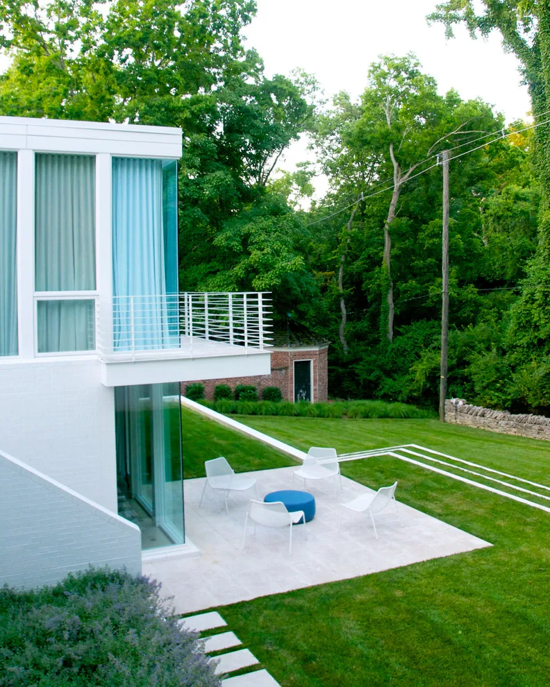 Modern House in Louisville by Hartstone - Photo 5