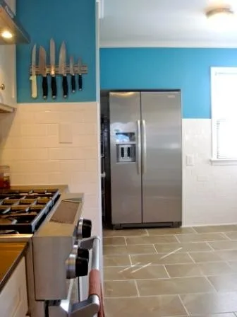 Modern Kitchen in Tacoma by Washington Marble Works - Photo 5