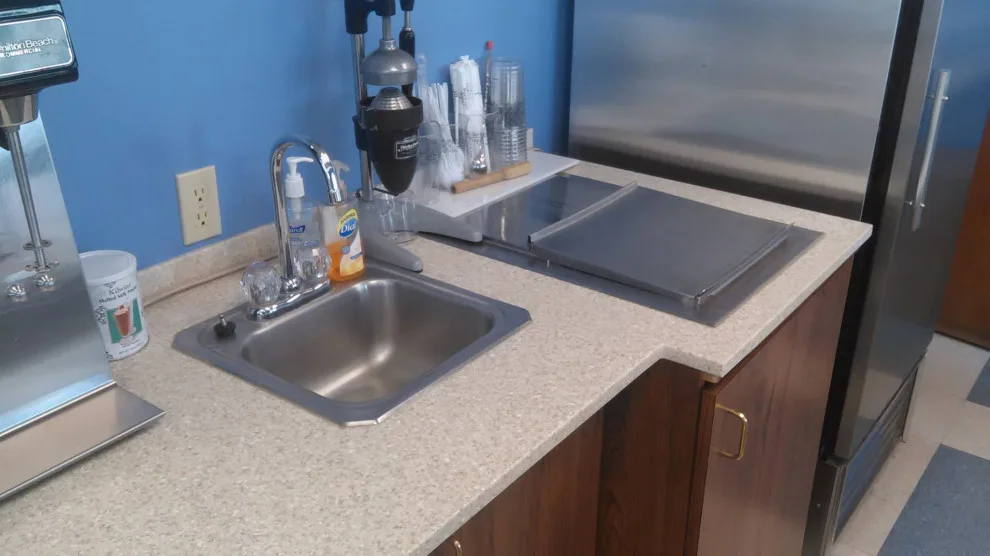 Sahara Corian by Quality Signature Tops Inc - Photo 4