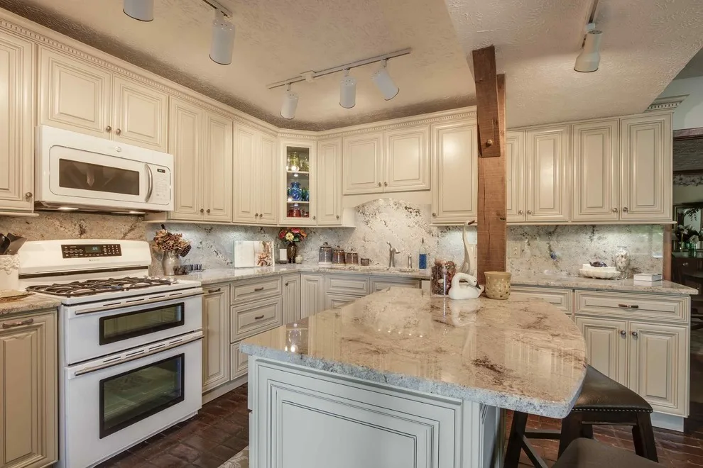Transitional Kitchen by Madison White by Stoneworld Tn - Photo 2