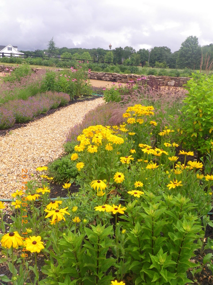 Landscape Design Associates - Photo 2