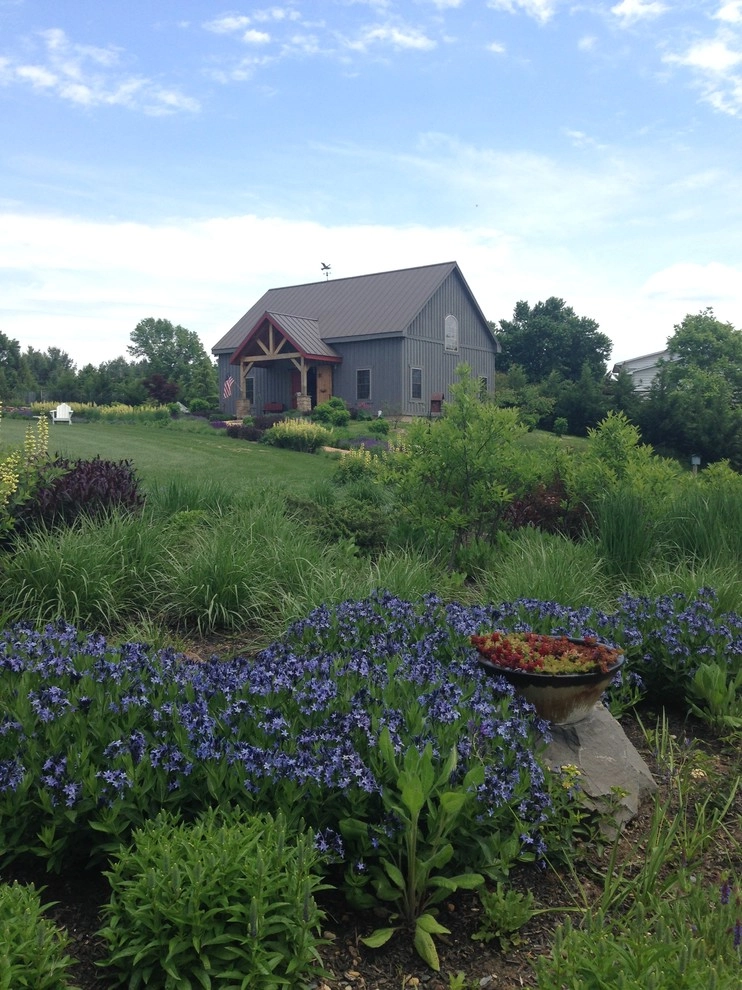 Front Royal Farmhouse by Landscape Design Associates - Photo 2