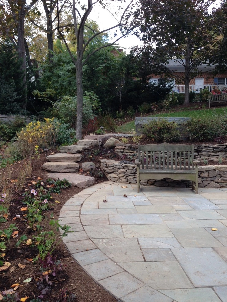 Curved hardscape by Landscape Design Associates - Photo 3