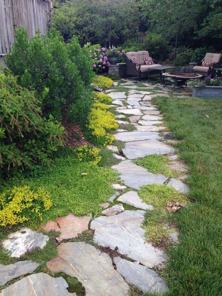 Garden seating by Landscape Design Associates - Photo 6