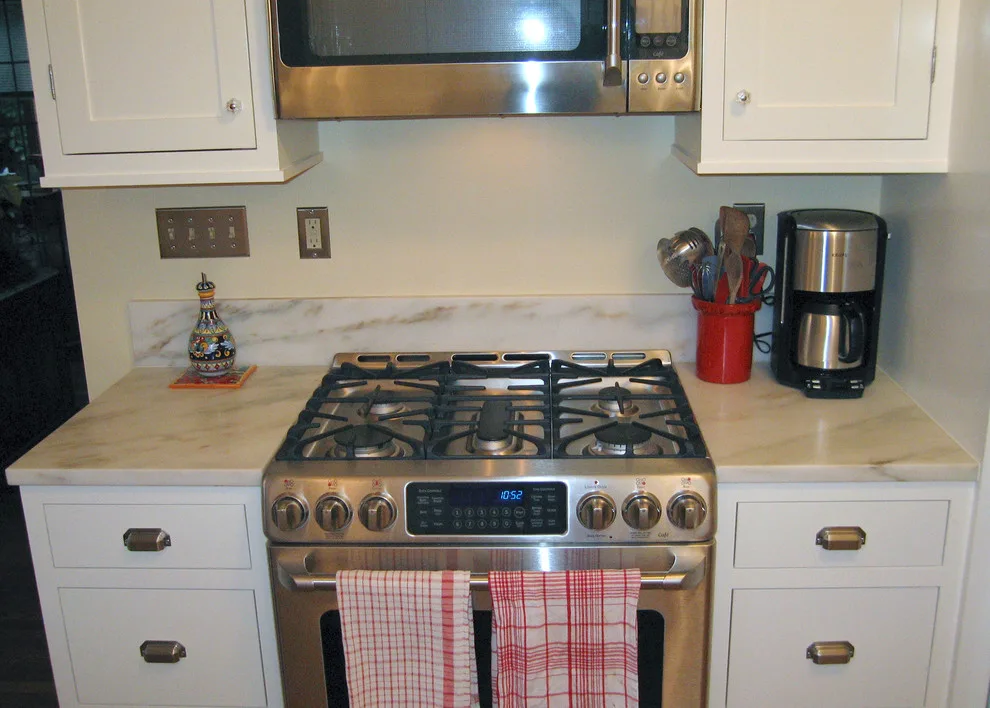 Eureka Calacatta Marble - Northeast Portland by De La Tierra, INC - Photo 8