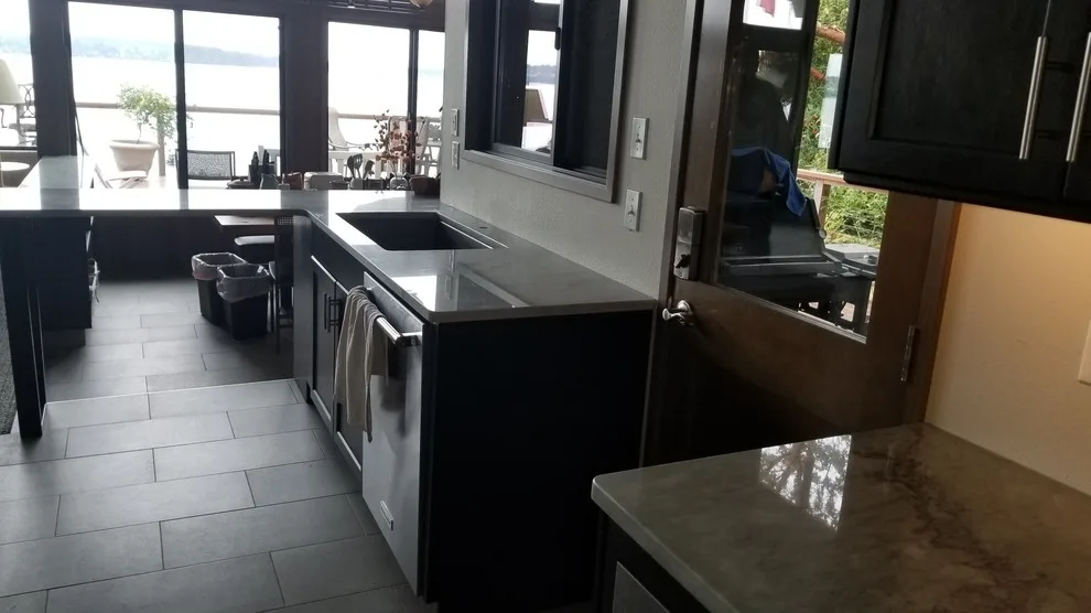 Quartzstone by Tops Solid Surface - Photo 8