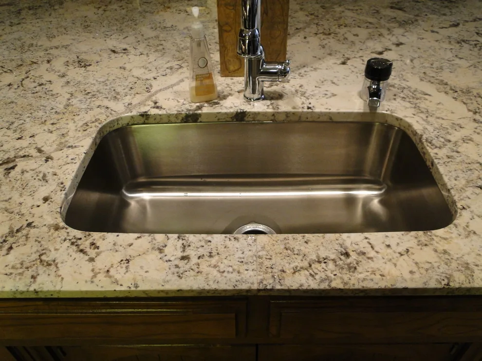 Rivers' Edge Countertops - Photo 11