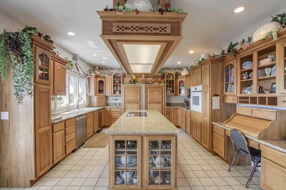 Traditional Kitchen Granite Countertops by Stoneworld Tn - Photo 5