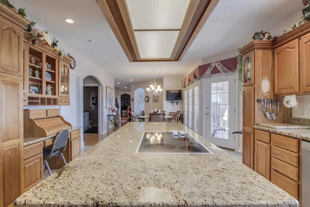 Traditional Kitchen Granite Countertops by Stoneworld Tn - Photo 4
