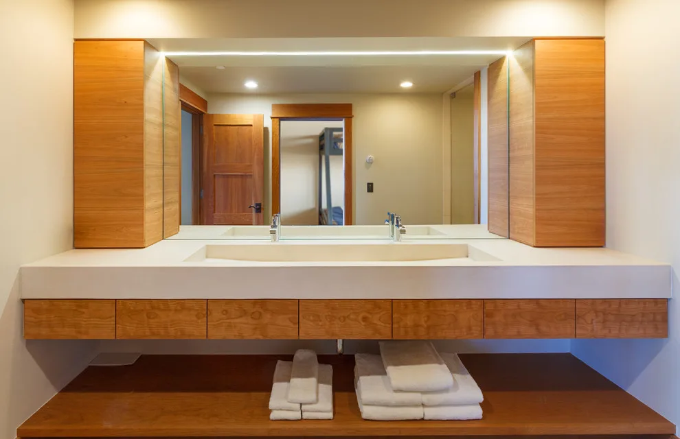 Light-Colored Concrete Basin by Molding Mud - Photo 3