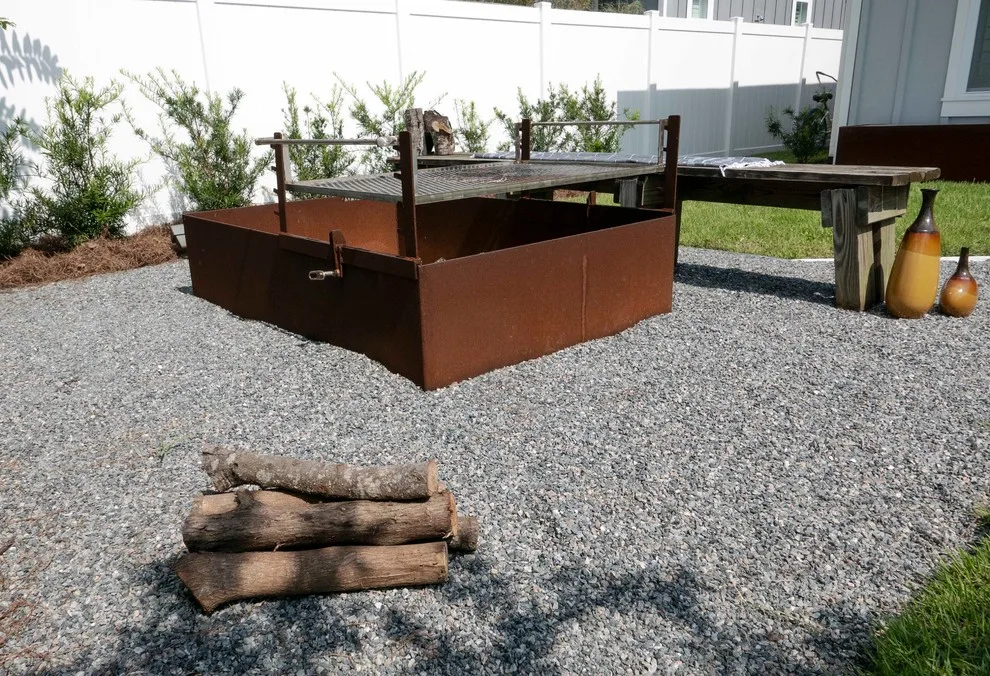 Contemporary Backyard at Jacksonville Beach by Concrete Commander - Photo 13