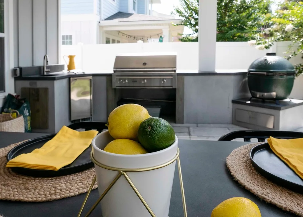 Contemporary Backyard at Jacksonville Beach by Concrete Commander - Photo 2