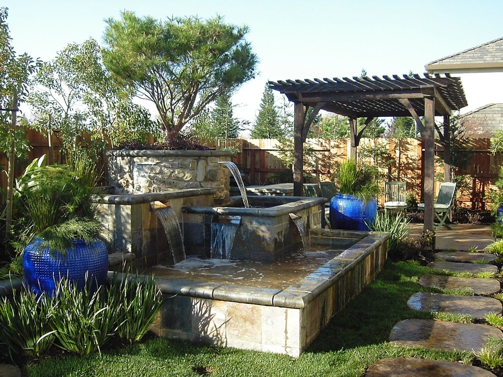 Bushnell Landscape Design-Build-Love. by Bushnell Gardens & Landscape - Photo 3