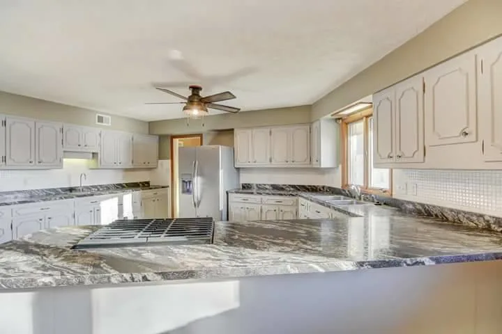 Ray's Countertop Shop Inc - Photo 7