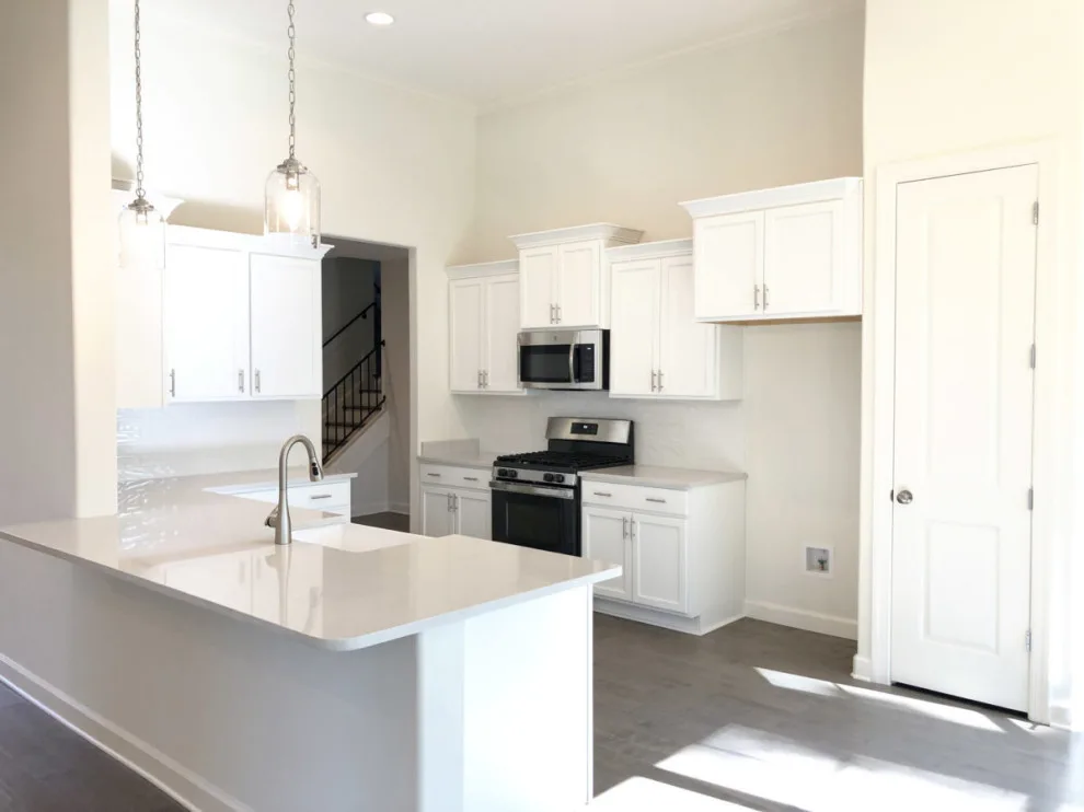 Culinary Spaces and Beverage Areas by Southern Stone & Cabinets - Photo 4
