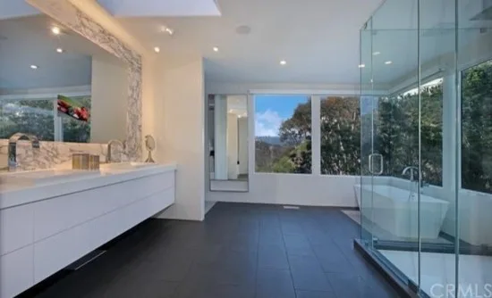 Laguna Coast by Vegas Granite & Marble - Photo 4