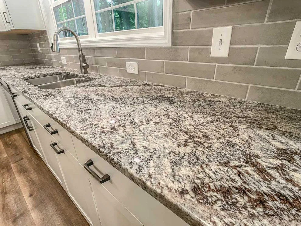 Lennon Granite - Kitchen Renovation by Momax Marble - Photo 5