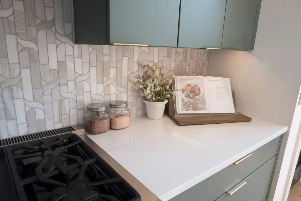 Quartz Kitchen with Marble Aesthetics by WilgusIQ - Photo 2