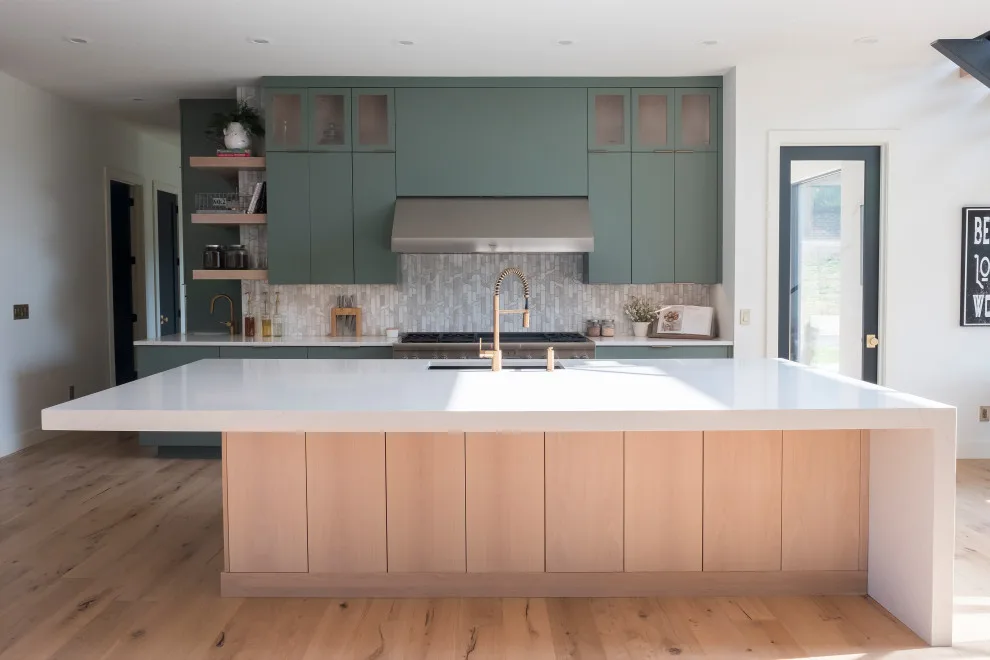 Quartz Kitchen with Marble Aesthetics by WilgusIQ - Photo 4