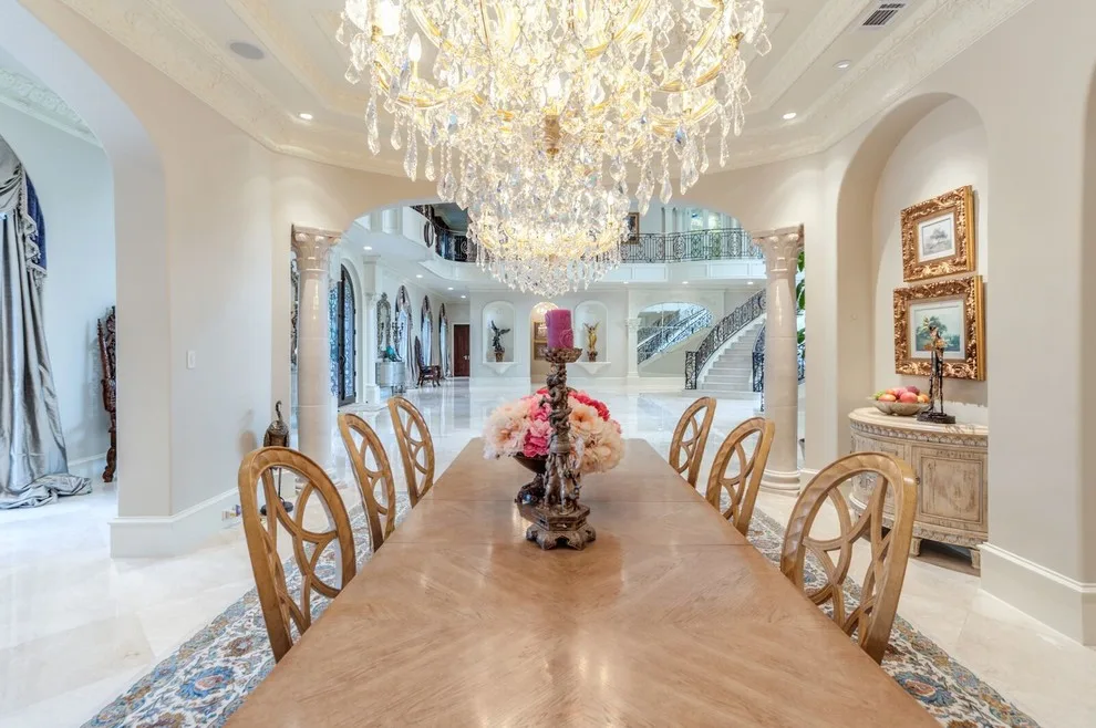 Houston Crema Marfil Marble Polishing Entryway by MCA Stone - Photo 21
