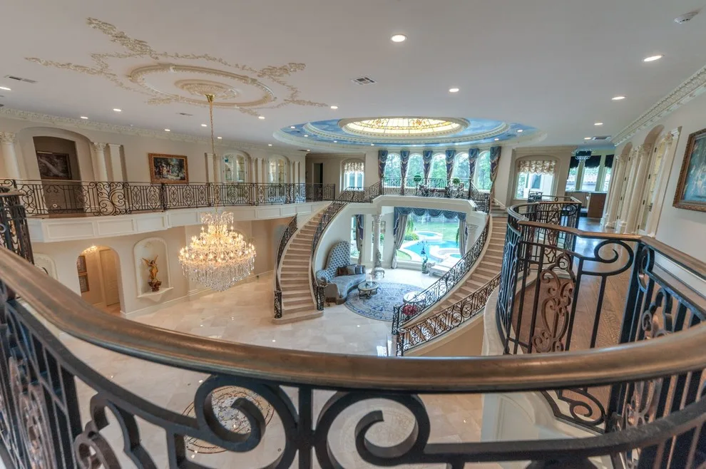 Houston Crema Marfil Marble Polishing Entryway by MCA Stone - Photo 9