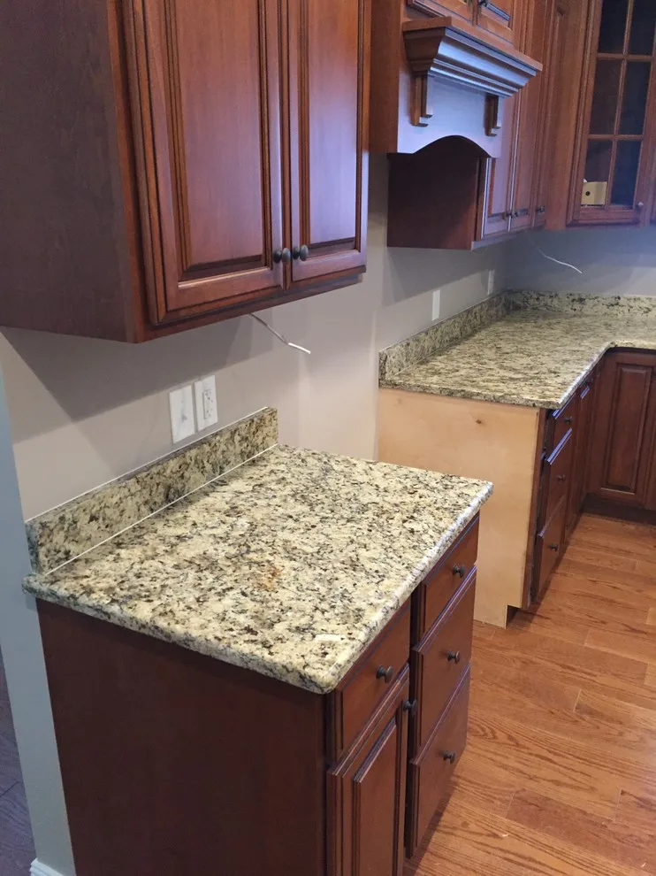 Custom Granite Interior - Photo 13