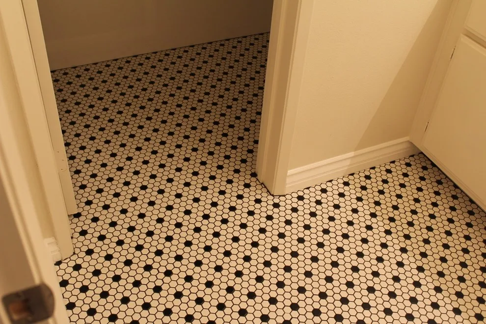 RG Tile & Stone - Photo 2