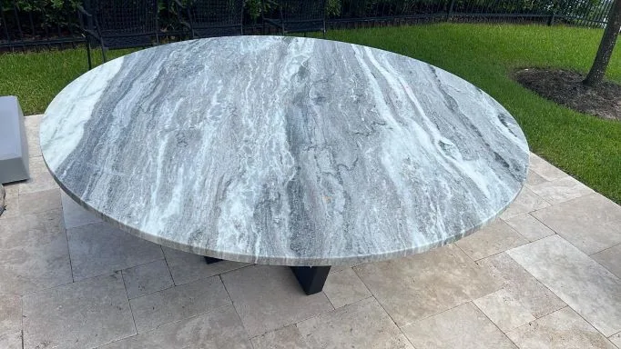 FANTASY BROWN OUTDOOR TABLE by Stones & Designers - Photo 3