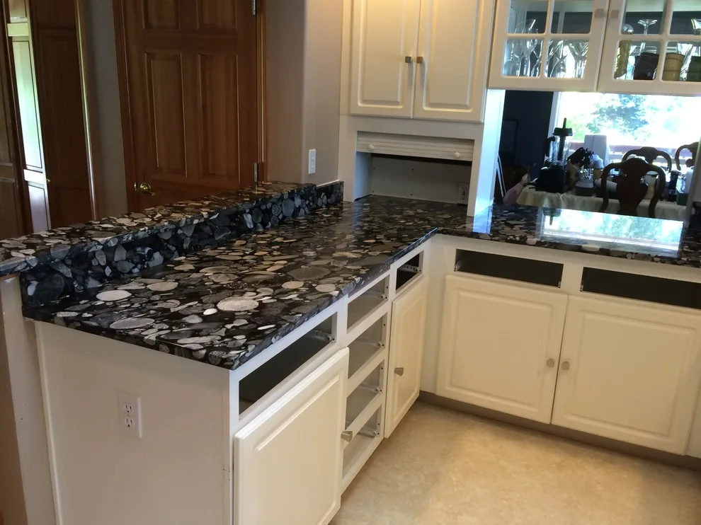 Monochrome by Quartz & Granite Countertops, Inc. - Photo 2