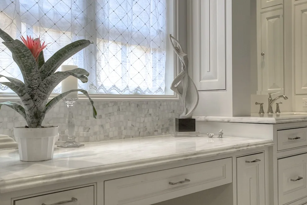 Ceramic and Stone Tile Washroom by Bottega Design Gallery - Photo 3