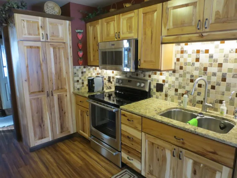 Russell's Of Neillsville - Photo 13