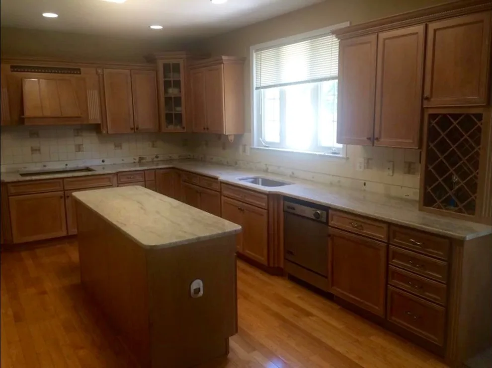 Mahal Stone Surfaces by Ilkem Marble & Granite Inc - Photo 3