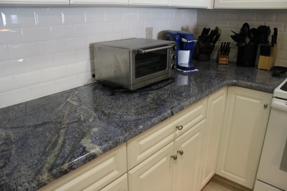 Classic Kitchen with Blue Bahia Countertops by Merlino Marble And Granite - Photo 8