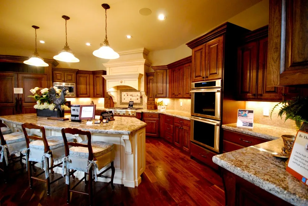 New Vision, Inc. - Photo 2