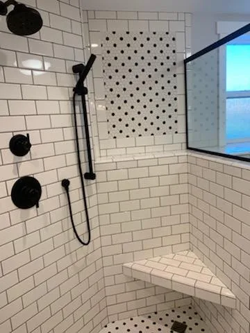 Accessible shower by Desert Mountain Interiors - Photo 5