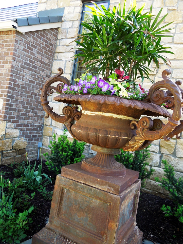 Beautiful landscape with Waterscape by Lanoha Nurseries - Photo 6