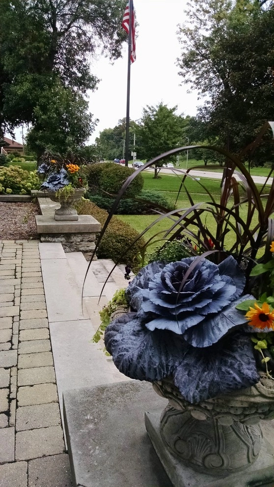 Seasonal Decor by Lawncare By Walter, Inc. - Photo 13