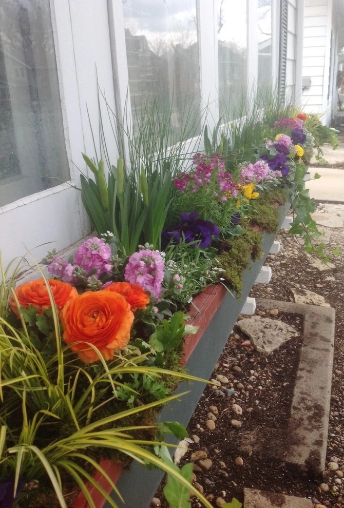 Seasonal Decor by Lawncare By Walter, Inc. - Photo 11